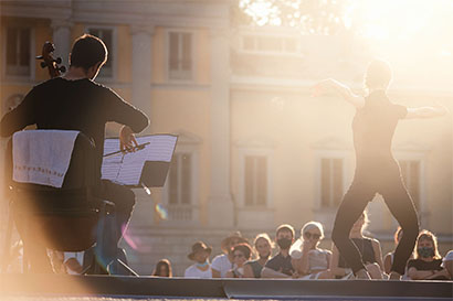 Dancing on Bach  