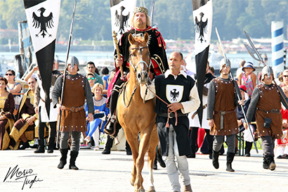 Entrata in Como dell'imperatore Federico di Hohenstaufen detto il "Barbarossa"  