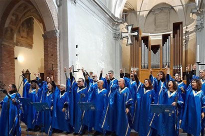 Como Gospel Choir in concerto