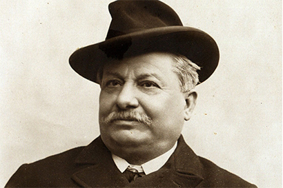 Giovanni Pascoli tra realismo e simbolismo