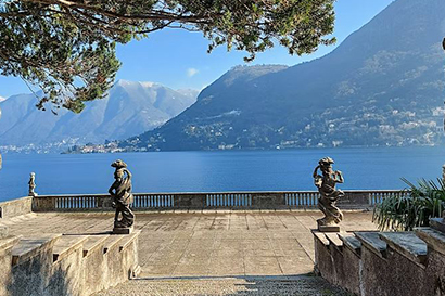 Al Pizzo con i contrabbandieri di libri