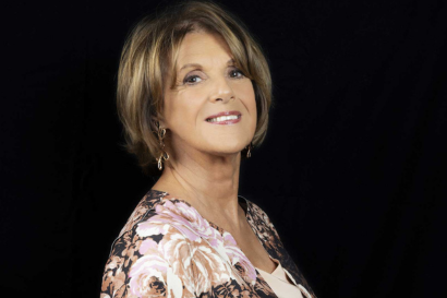 Lella Costa in Mai troppo